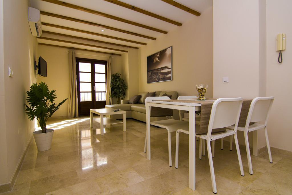 Apartamentos Centro Puerto De Santa Maria Ель-Пуерто-де-Санта-Марія Номер фото